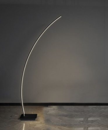 Piantana Ad Arco Nero Bracket Led 33w Vivida International