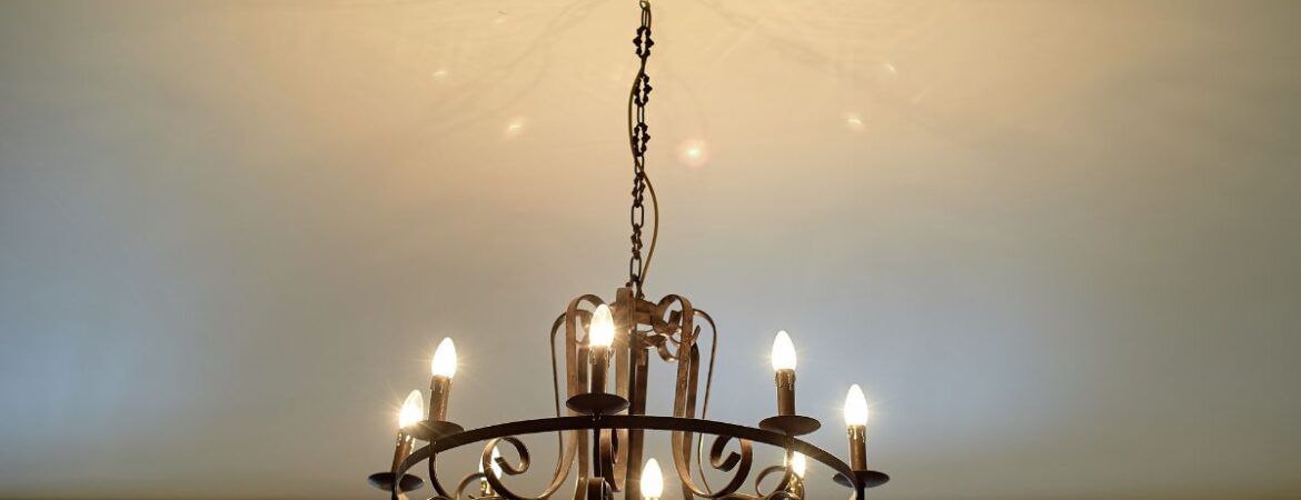 Lampadario in Ferro Battuto