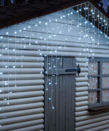 Luci di Natale - Tenda luminosa  4,5 x 1,2 mt 300 led bianco caldo con flash Prolungabile fino a 13,5 mt